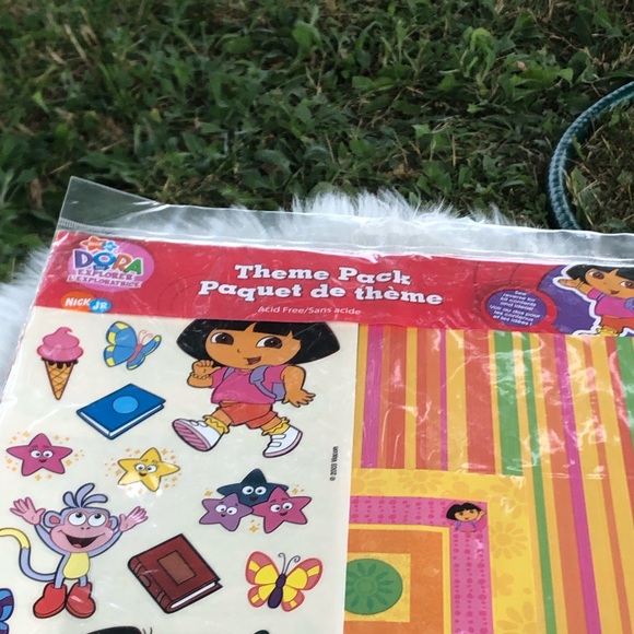 Dora the explorer scrapbook kit - Picture 3 of 5